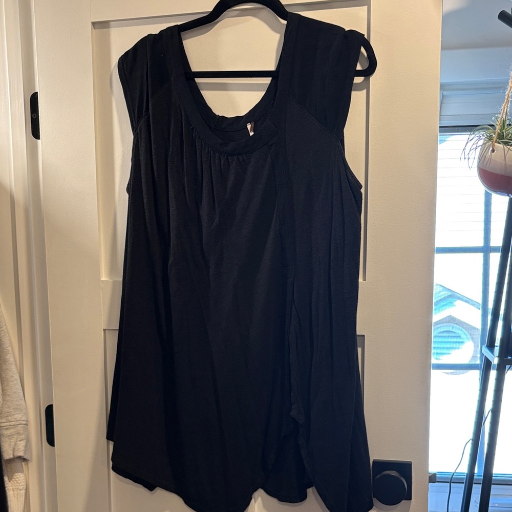 Free People Black Sleeveless Flow Tank